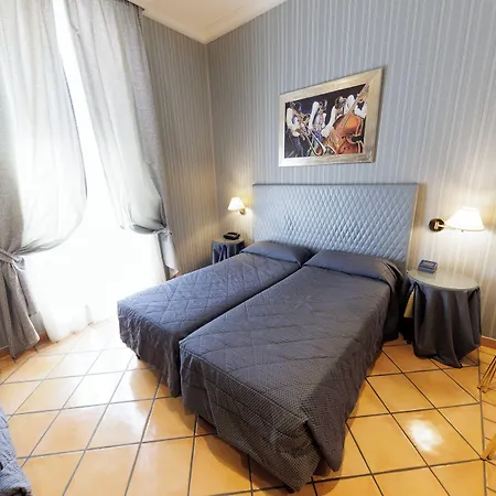 Hotel Lirico