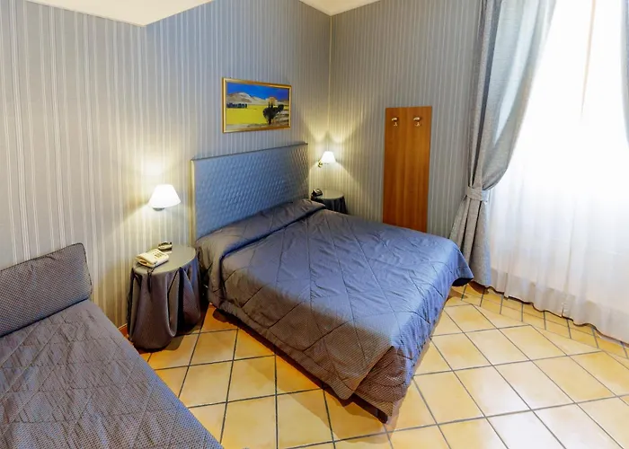 Lirico Otel 3*