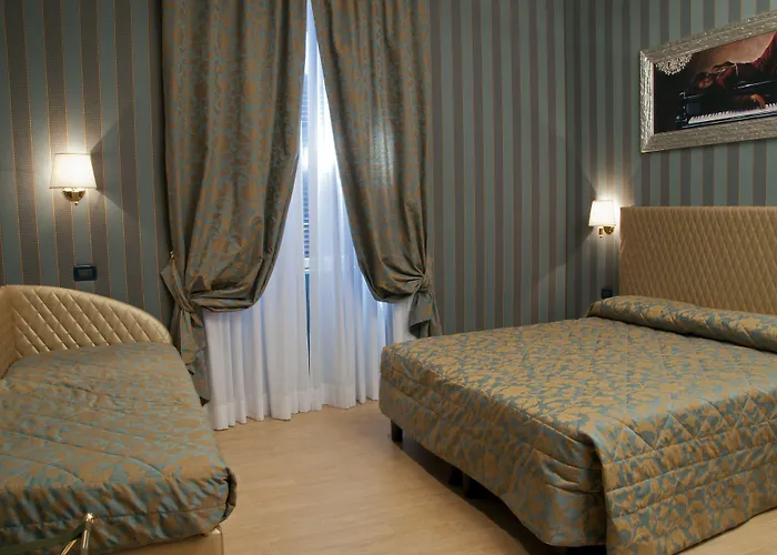 Lirico Otel 3*