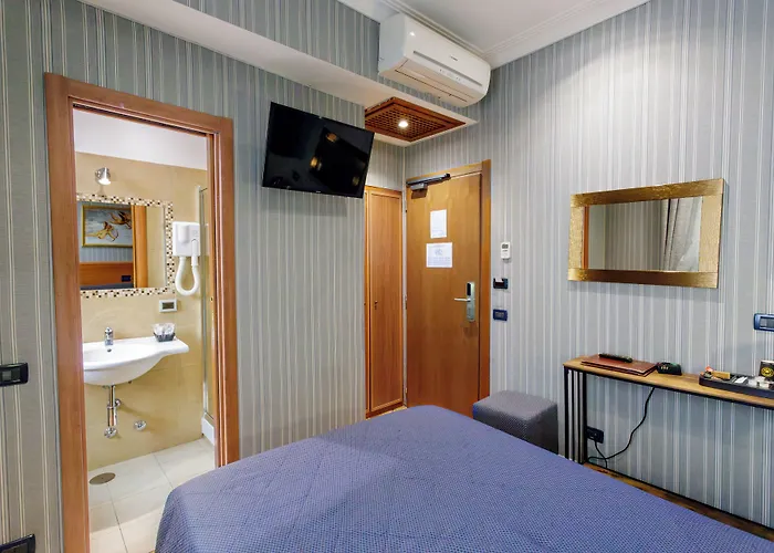 Lirico Otel 3*